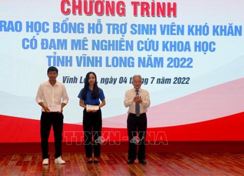 Vĩnh Long: Ra quân Chiến dịch 'Mùa hè xanh' và chương trình 'Tiếp sức mùa thi'