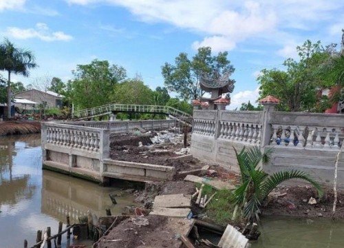 Bí thư tỉnh Cà Mau chỉ đạo 'không bẻ cong con lộ vì né nhà mồ'