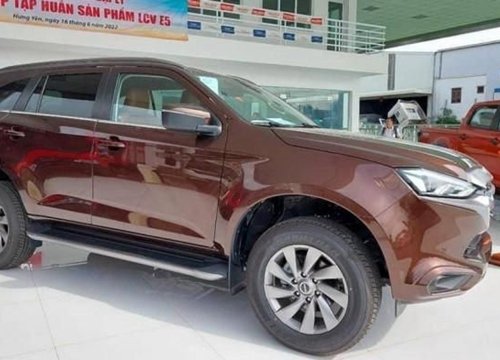 Isuzu mU-X 2022 lộ giá bán tại Việt Nam, rẻ nhất phân khúc SUV 7 chỗ