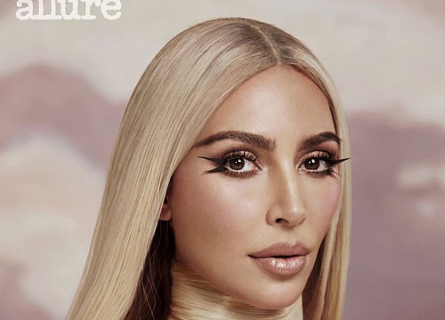 Kim Kardashian sẽ "làm mọi thứ" để trông trẻ trung