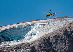 Sập sông băng tại Kyrgyzstan, nhóm du khách quốc tế thoát hiểm thần kỳ