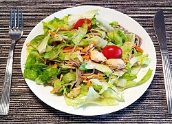 Cách làm salad cá ngừ tươi mát, bổ dưỡng