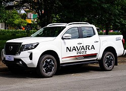 Chi tiết Nissan Navara 2022 vừa ra mắt - đổi động cơ, tăng giá bán