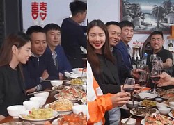 Thùy Tiên và Quang Linh Vlog &#8220;kè kè&#8221; nhau trong bữa ăn thân mật, nhìn cứ ngỡ tiệc báo hỷ