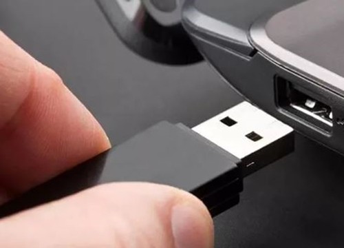 USB có "kíp nổ", cho phép tự phá hủy để bảo vệ dữ liệu