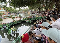 TP Hồ Chí Minh: Các điểm vui chơi, giải trí 'quá tải' dịp cuối tuần