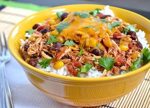 Cách làm cơm trộn taco gà cay chuẩn vị cực hấp dẫn