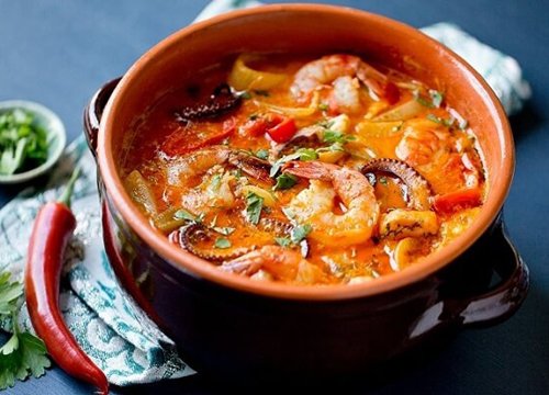 Hướng dẫn nấu ăn: Món tôm hầm moqueca kiểu Âu