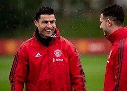 Huyền thoại của Man United: 'Quỷ đỏ nên bán Ronaldo để mua 3 cầu thủ'