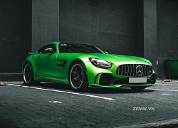 Mercedes-AMG GT R gần 12 tỷ về Việt Nam, màu sơn xanh "hàng thửa"