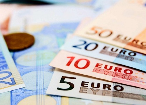 Lao dốc kỷ lục, kịch bản nào cho đồng Euro?