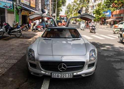 Mercedes-AMG SLS đầu tiên về Việt Nam tái xuất với diện mạo mới