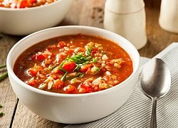 Món ăn giải nhiệt mùa hè: soup lạnh tây ban nha