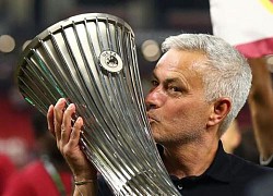 Mourinho khoe hình xăm vô cùng đặc biệt về MU, AS Roma