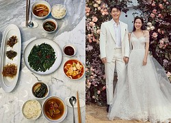 Son Ye Jin lần đầu khoe trọn vẹn mâm cơm gia đình với Hyun Bin, mỹ nhân Vườn Sao Băng và hội bạn minh tinh phải trầm trồ