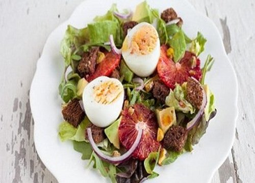 Cách làm Salad bơ trứng cút thơm ngon và bỗ dưỡng cho gia đình