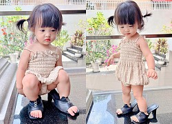 Con gái Đông Nhi mang giày cao gót, tập tành đi catwalk