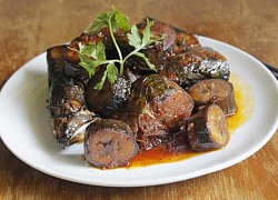 Dân dã cá kho chuối xanh
