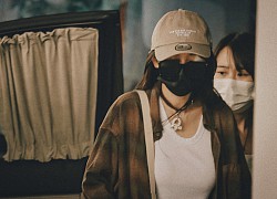 Dương Mịch lần đầu lộ diện sau khi bị thương, phải băng kín một bên mắt
