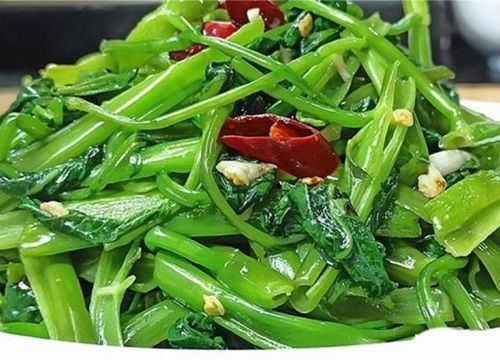 Mẹo xào rau muống ngon không kém nhà hàng, quán nhậu
