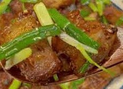 Thịt ba chỉ làm thế này thì ăn 4-5 bát cơm không chán, thao tác chưa tới 15 phút là xong