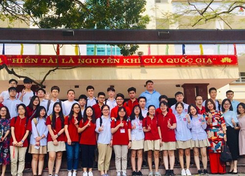 Trường phổ thông Thực hành sư phạm tuyển sinh lớp 1 bằng hình thức online