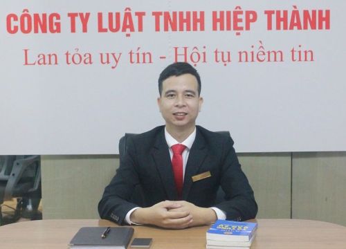 Vụ bạo hành bé 8 tuổi tử vong: Xét xử công khai nhưng HĐXX có quyền ngăn chặn phát tán hình ảnh thương tâm lên MXH