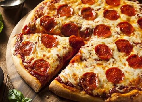 Cách làm pizza tại nhà cho bữa ăn thêm hấp dẫn