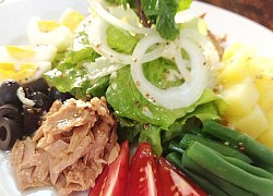 Giải ngán với cách làm salad cá ngừ siêu ngon tại nhà