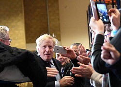 Hàng nghìn người ủng hộ đảng Bảo thủ muốn Thủ tướng Boris Johnson trở lại cuộc đua