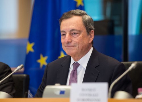 Ông Draghi 'sập bẫy' và sự sụp đổ khó ngờ của chính phủ Italy