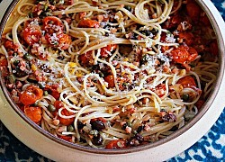 Spaghetti cà chua nướng món quen mà trở nên lạ