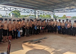 Bình Thuận: Tạm giữ hơn 30 người mang bom xăng, hung khí đi 'giải quyết mâu thuẫn'