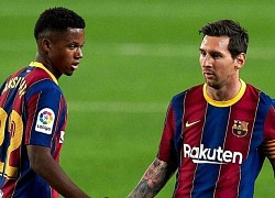 Chủ tịch và sao Barca mong Messi trở lại Camp Nou