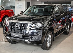 Giá lăn bánh Nissan Navara 2022 vừa ra mắt tại Việt Nam: Rẻ nhất hơn 1 tỷ đồng