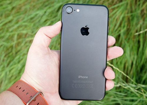 Những iPhone nào không thể cập nhật lên iOS 16?