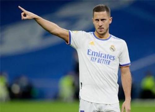 Real Madrid thất bại thảm hại khi thử nghiệm Hazard đá số 9 ảo