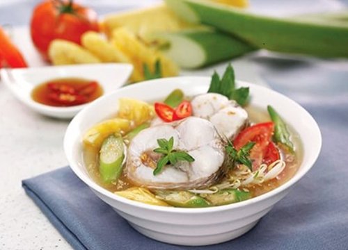 Cá basa nấu canh chua thơm ngon, đậm đà bữa cơm tối