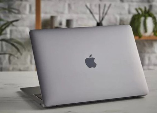 Chênh lệch 10 triệu đồng, nên chọn MacBook Air M2 hay MacBook Air M1?