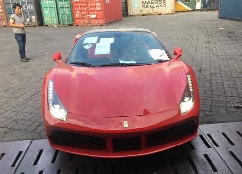 Đại gia Lào Cai muốn mua siêu xe Ferrari bị tai nạn ở Hà Nội