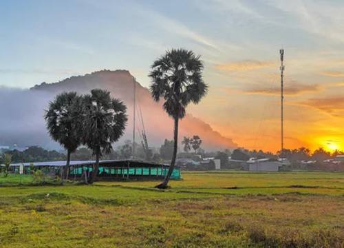 Đến An Giang, 'săn' bình minh đẹp mơ màng trong sương sớm