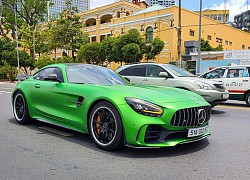 Mercedes-AMG GT R hàng hiếm lăn bánh tại TP.HCM