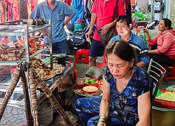 Gánh bánh canh hơn 30 năm ở Sài Gòn, có bát lên tới 300 nghìn, khách vẫn khen "giá hợp lý"