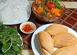 2 cách nấu bánh mì sốt vang vị Việt đậm đà, "quyến rũ" ăn ngon mê ly