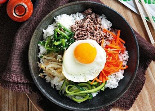 Cơm trộn bibimbap Hàn Quốc "đổi gió" cuối tuần