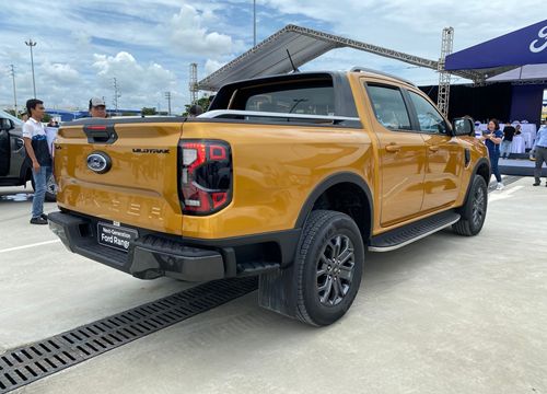 Điều gì khiến người Việt 'vung tiền' mua Ford Ranger 2023