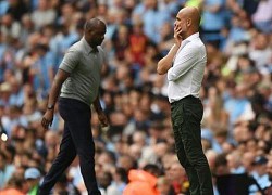 HLV Guardiola chê hàng thủ Man City