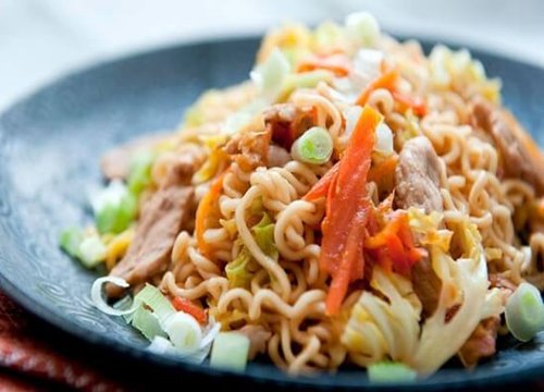 Khám phá món ăn đường phố với mỳ yakisoba Nhật Bản