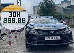 Toyota Camry biển "ngũ phát" 88.888 rao bán hơn 3 tỷ tại Hà Nội