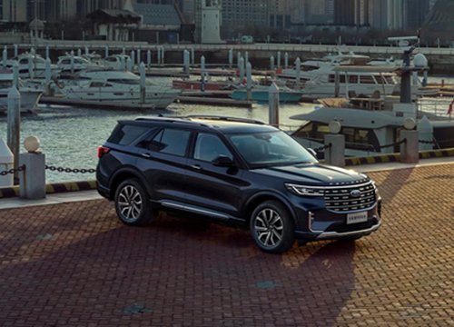 Ford Explorer 2023 lộ diện với nội thất mới đẹp như du thuyền?